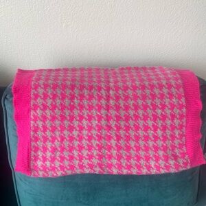 Pink and Gray Houndstooth Throw Blanket